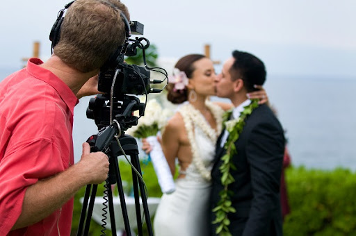 8 reasons why you need a wedding video